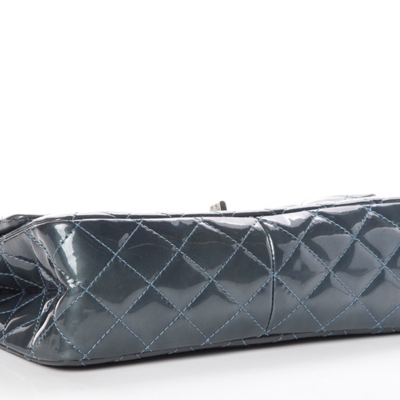 Chanel 2.55 Patent Reissue 226 flap bag - Picture 3 of 10